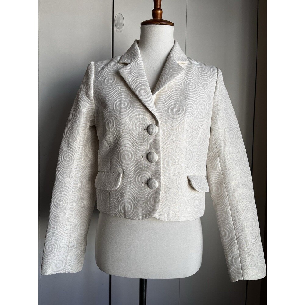 Old Navy Cream Jacquard Cropped Blazer Size M Textured Swirl Pattern, Button